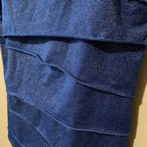 *Verve - blue / metallic ruffled sleeveless top - Picture 2 of 4